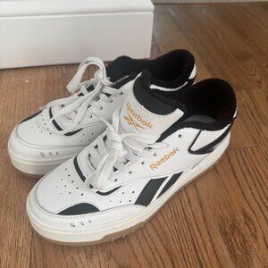 Reebok Women's Club Athletic Low Top Shoes White/Black NWOB